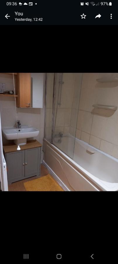 Private Rooms, 2 Showers In 3 Storey Hse, 25 Minutes Walk From Leicester City Centre Exterior photo